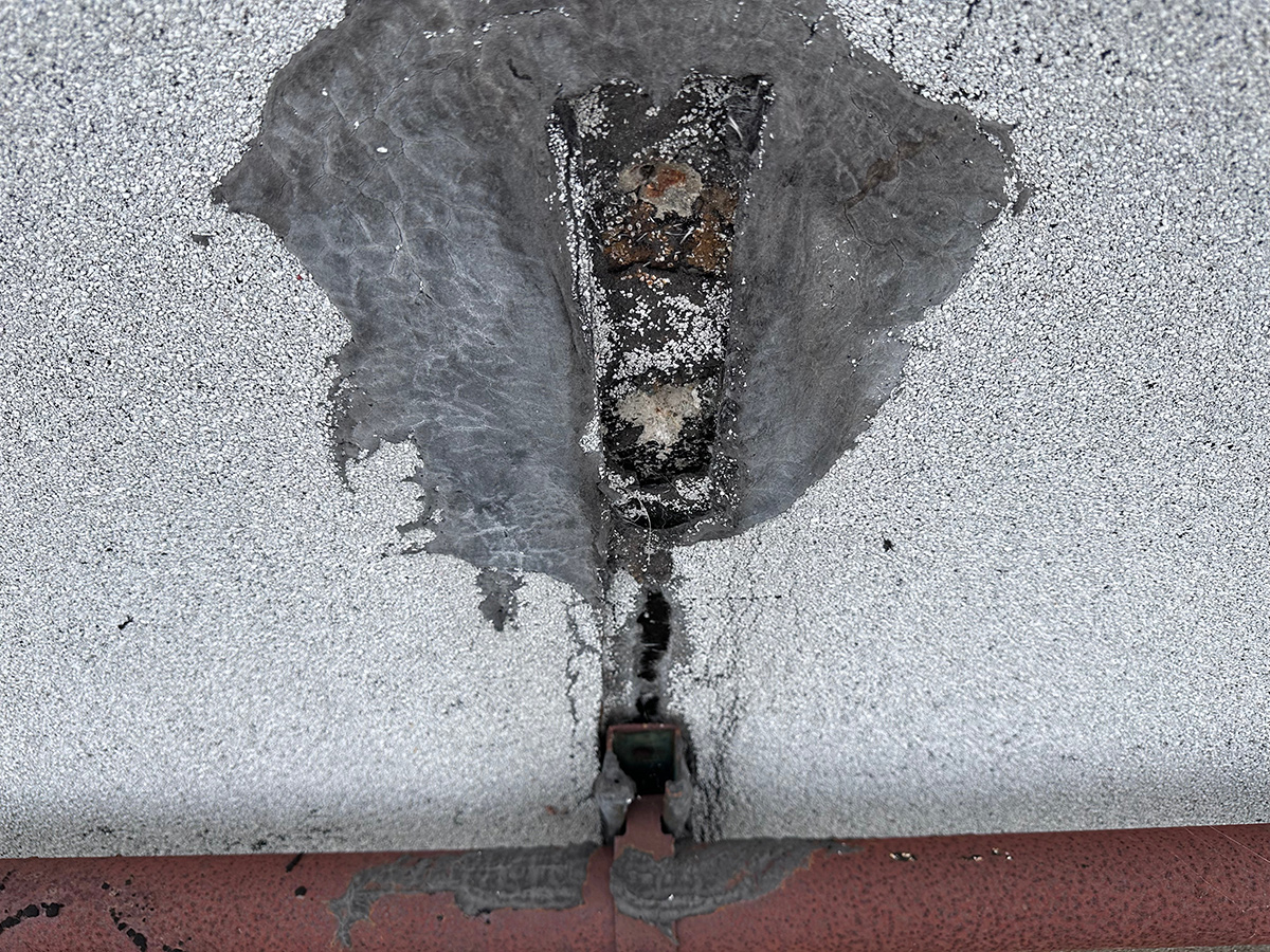 Broken-Bracket2-1200W